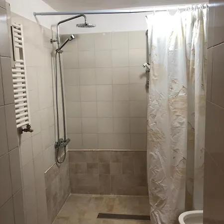 Il Colle Degli Olivi Apartment *