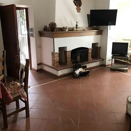 Il Colle Degli Olivi Apartment Poggio San Lorenzo